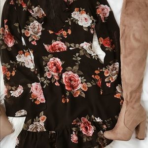 Lulu’s Floral Long Sleeve Dress